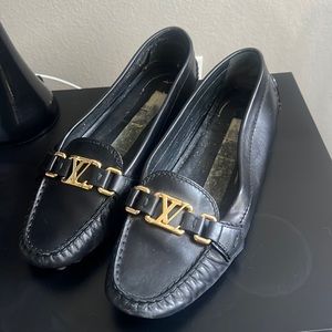 Louis Vuitton black flats